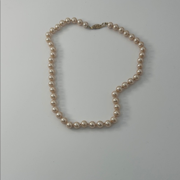 Classic Cream Pearl Necklace - Picture 16 of 16